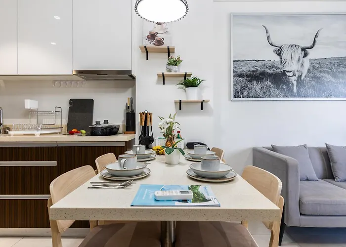 Apartment Family Suite One Bedroom Tambuli Garden View 9Th Floor Tower D By Dominik