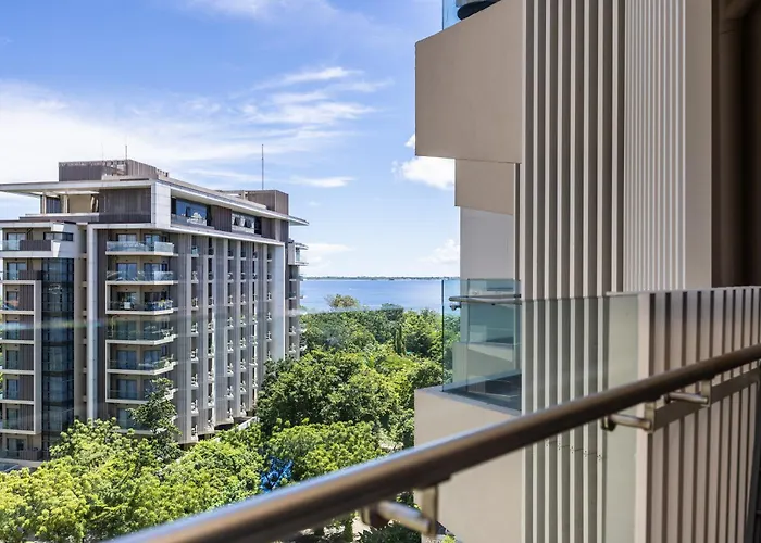 Group Family And Friends At Tambuli Residences Spacious 1-bedroom, Sleeps Up To 6 By Dominik With Pool Access & Balcony In Mactan *