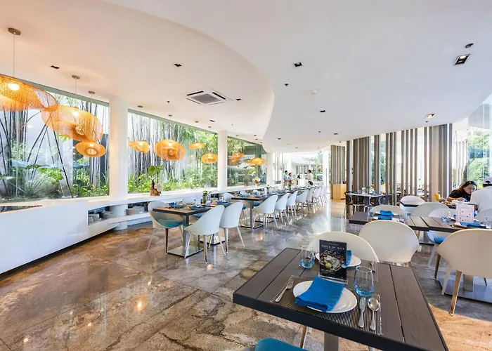 Group Family And Friends At Tambuli Residences Spacious 1-bedroom, Sleeps Up To 6 By Dominik With Pool Access & Balcony In Mactan Île de Mactan
